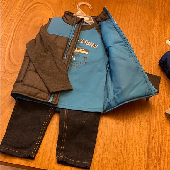 Toddlers clothes - Picture 1 of 1